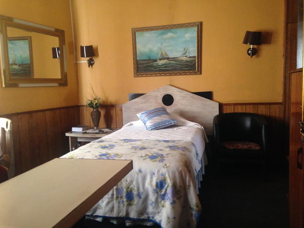 拉卡斯特拉纳酒店 圣地亚哥 客房 照片